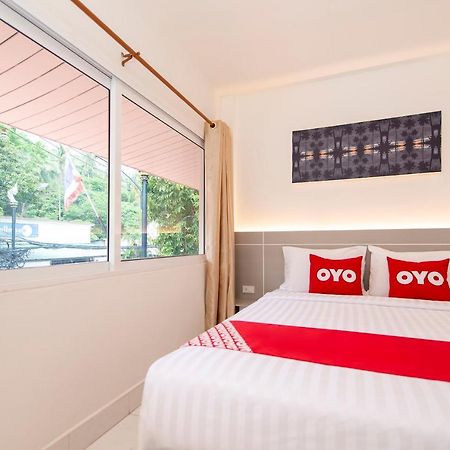 Oyo 328 Onion House Hotell Kata Beach  Exteriör bild