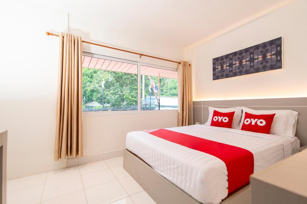 Oyo 328 Onion House Hotell Kata Beach  Exteriör bild