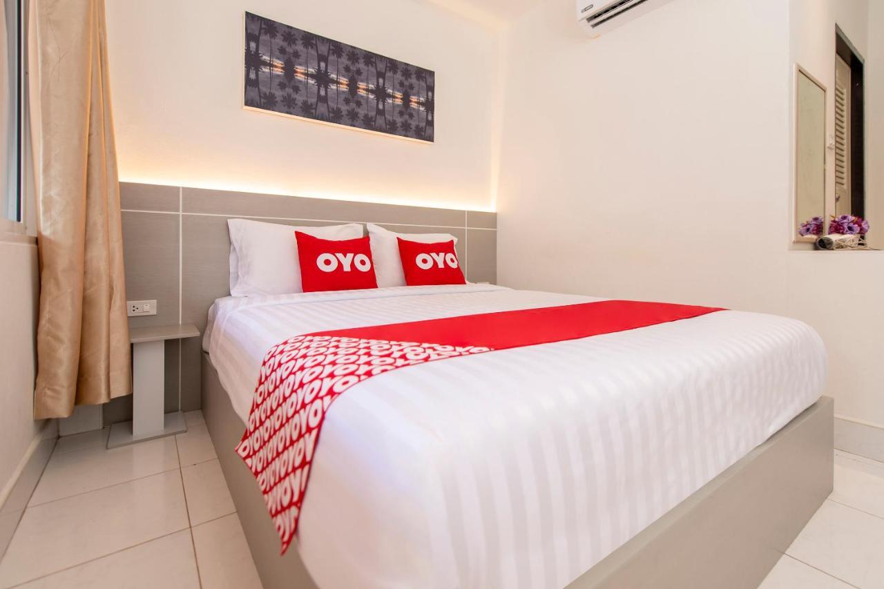 Oyo 328 Onion House Hotell Kata Beach  Exteriör bild