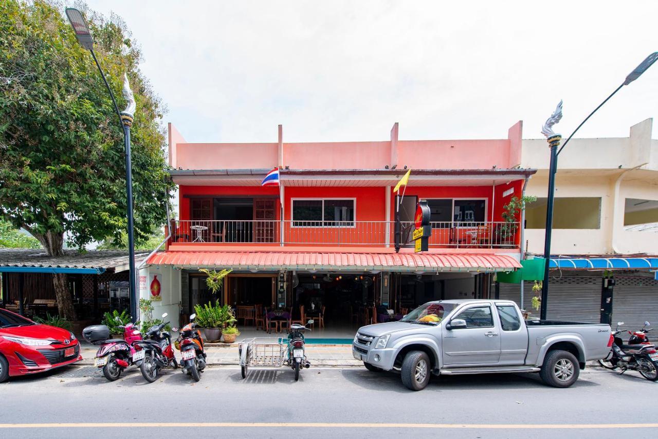 Oyo 328 Onion House Hotell Kata Beach  Exteriör bild